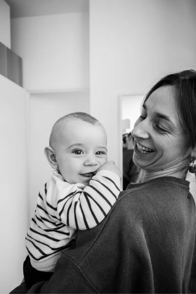 Portrait Marion Berdah Photographe Sourire Famille Mariage1